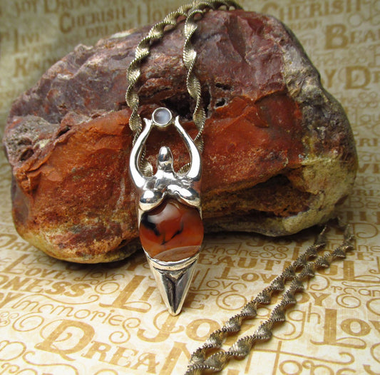 Sterling Silver Earth Goddess Pendant agate
