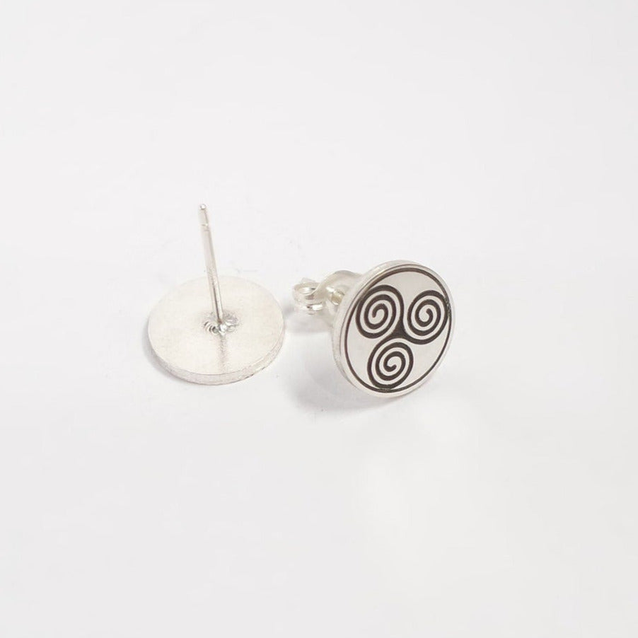 Sterling Silver Triskele Stud Earrings Round circle MINIMALIST Celtic Triskelion -  handmade gift for her , gift for him